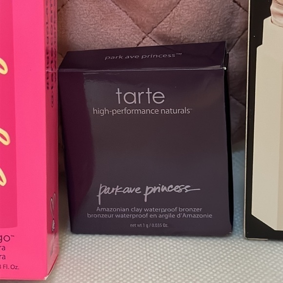 6-Piece Summer Glow Beauty Set Featuring Fenty, Tarte, and The Beauty Crop - NWT - Picture 5 of 8